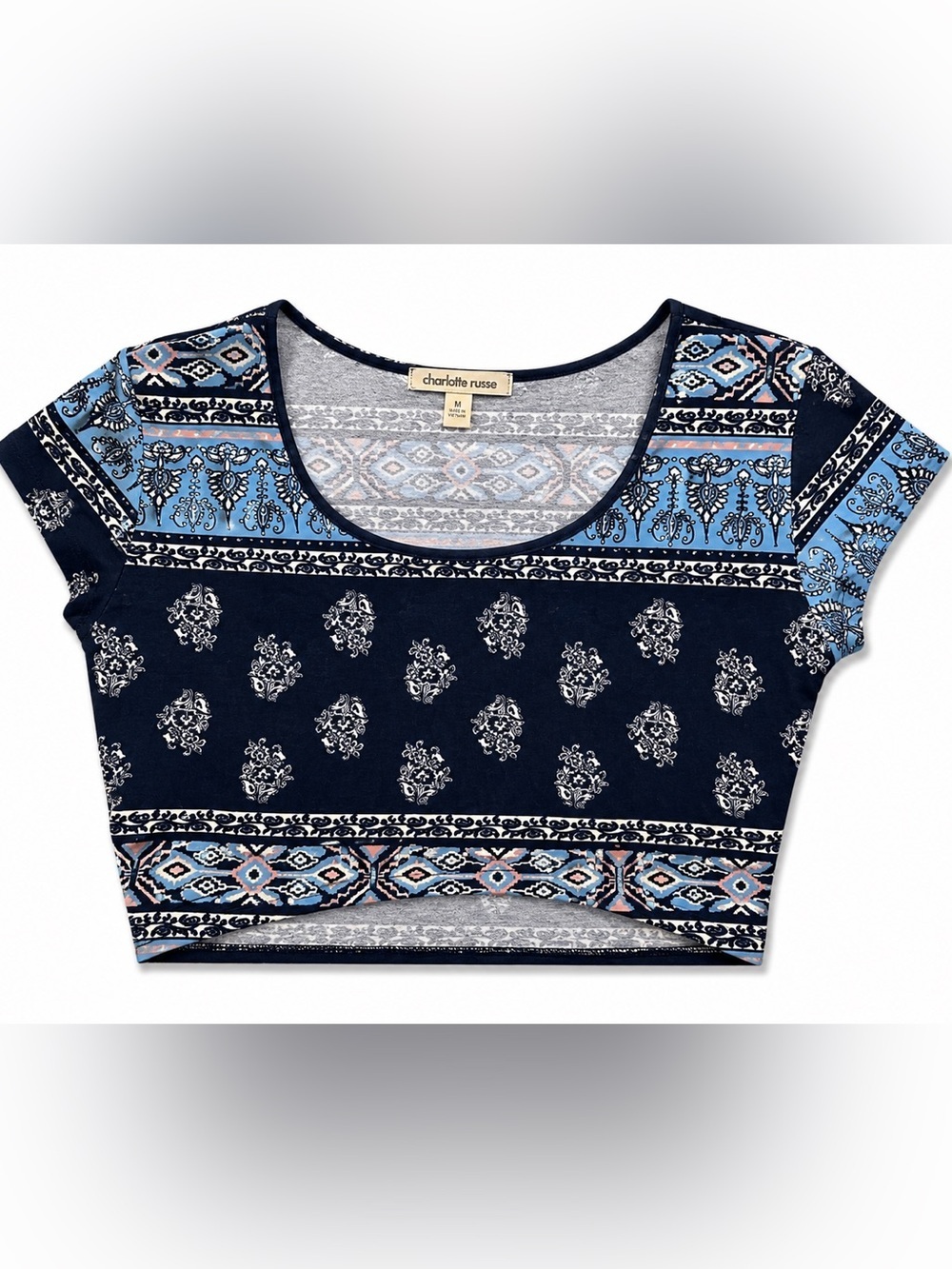 NWT CHARLOTTE RUSSE BLUE AND PINK DESIGN SHORT SLEEVE CROP TOP